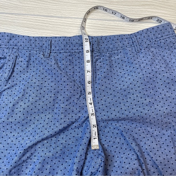 Talbots Girlfriend Chino Blue Chambray Dots Flat Front Cotton Shorts Size 14 - Picture 11 of 11